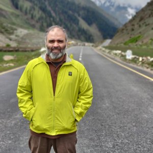 Ahmed Bokhari (MBBS, MPhil)
